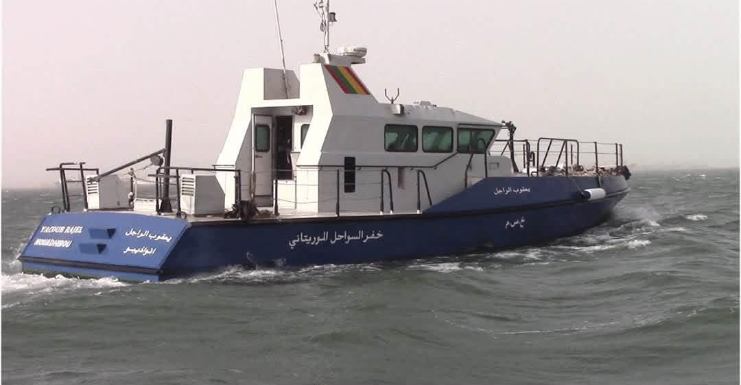 خفر السواحل الموريتانية تنفذ عملية إنقاذ لمهاجرين بعد نداءات استغاثة