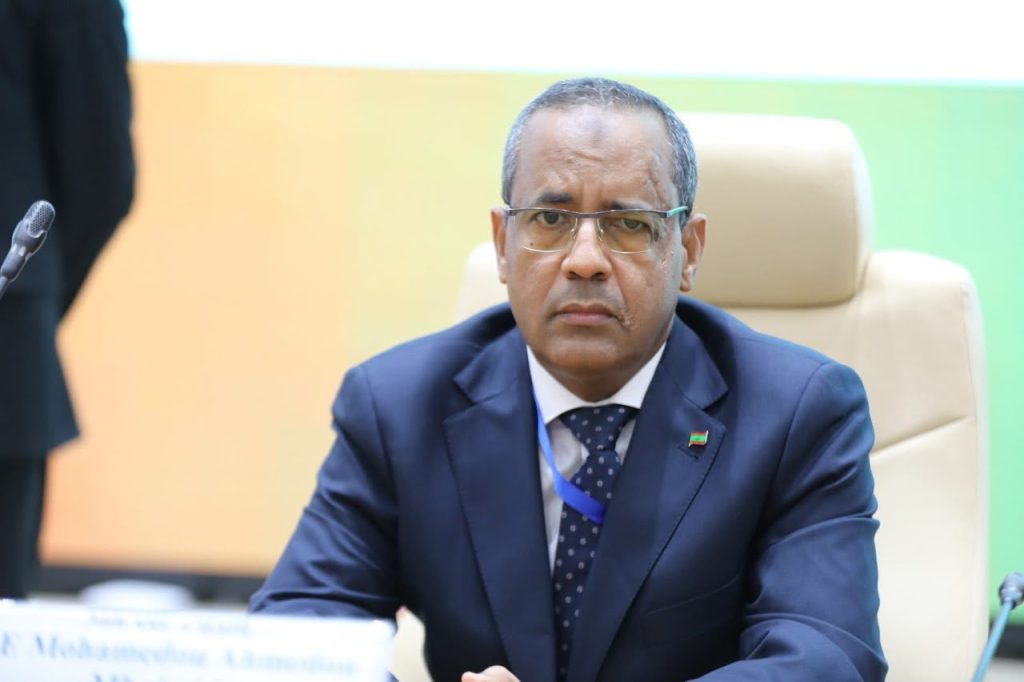 وزير الزراعة يدعو لتعزيز التعاون العربي في المجال الزراعي