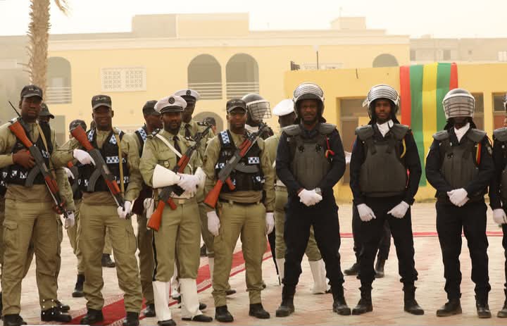 البرلمان يجيز تعديلات على النظام الأساسي للشرطة الوطنية