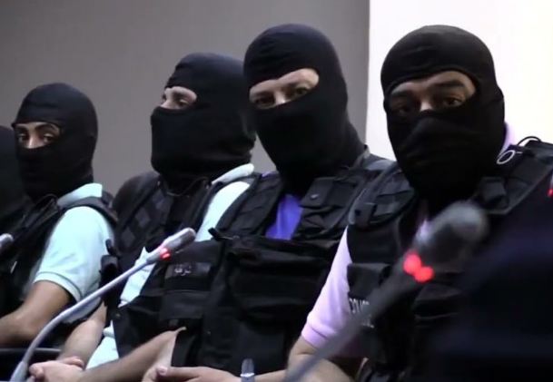 حجز 10.4 مليون كبسولة و33 كلغ من الكوكايين.. توقيف موريتاني و24 جزائريا